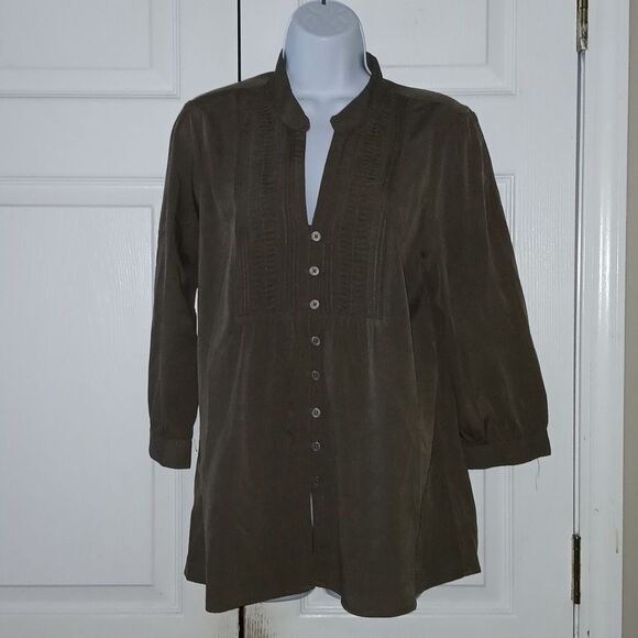 Banana Republic Factory silky feel button down blouse Sz L NWOT - Picture 1 of 6